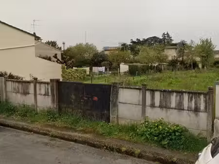 terrain 620 m² libourne