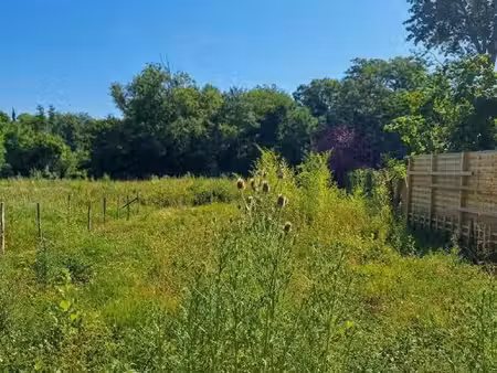 terrain 350 m² lignan de bordeaux