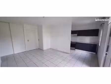 a louer t3 non meublé 60 m²