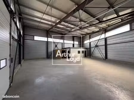 local d'activité 238 m²