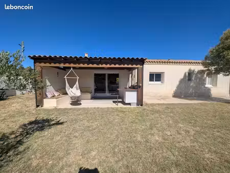 villa 3 pièces 110 m²