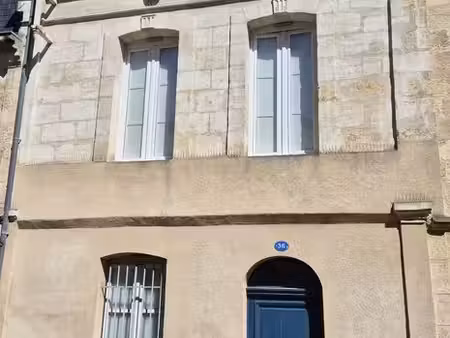 bordeaux centre t2 bis 35 m² au calme dans immeuble pierre