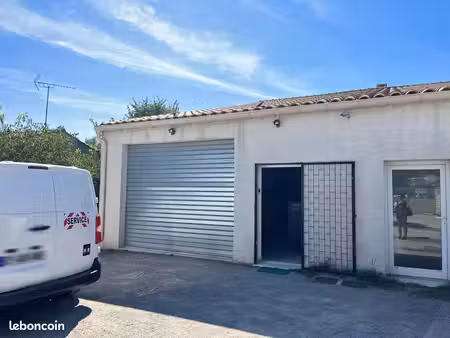 local commercial 100 m² aubais