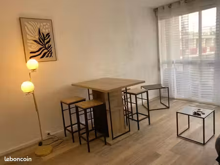 studio meublé a louer