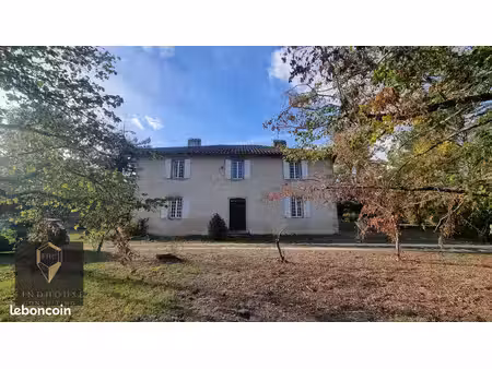 propriété 7 pièces 300 m²