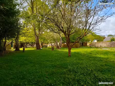 terrain constructible 1190m2