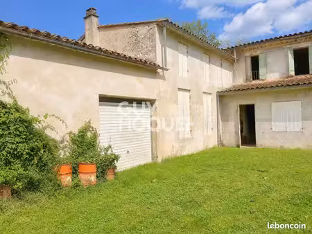 maison 2 pièces 258 m²