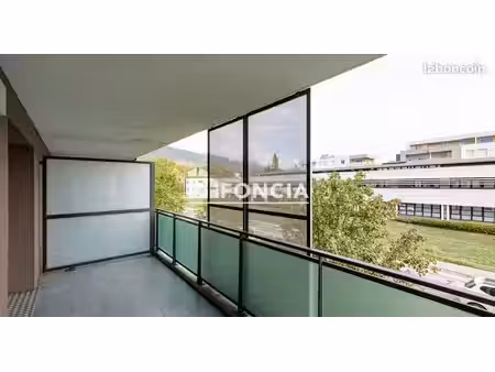 meylan – appartement t2 de 44 50 m² – terrasse – résidence de 2017 – ascenseur – dpe c – 1