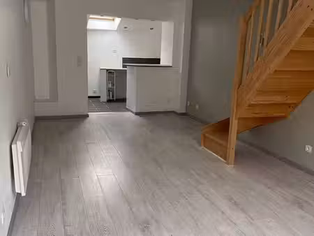 maison sur 3 niveaux à vendre