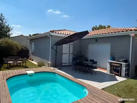 maison individuelle avec piscine