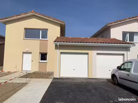 villa 4 pièces 80 m²