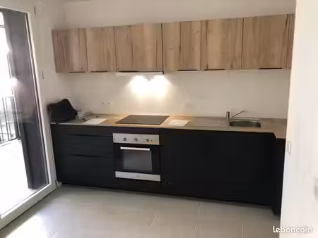 joli app t2 40m2 + parking & terrasse comme neuf