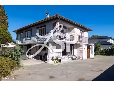villa 5 pièces 185 m²