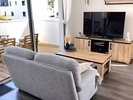 a vendre - t3 lumineux de 65 m² avec terrasse  cellier et parking - gévezé