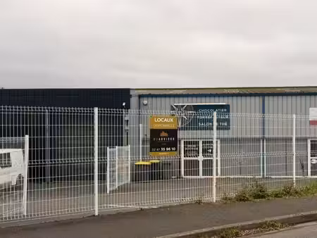 local commercial 340 m² notre-dame-d'oé