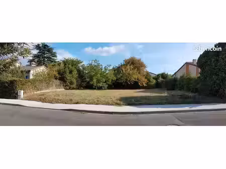 terrain 525 m2 quartier la terrasse -l'ormeau