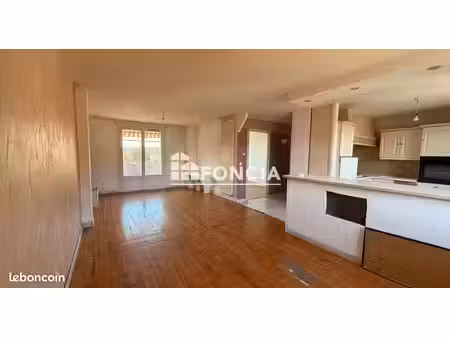 t4 de 80 m2 - la tour du pin