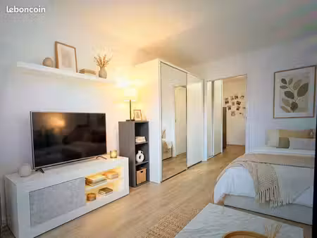 t2 en rez de jardin refait à neuf