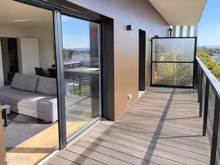 appartement 3 pièces avec parkings et balcons