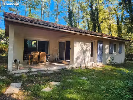 maison sur terrain boisé de 5000m2