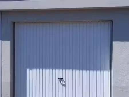 garage-box à tours nord / champ-chardon
