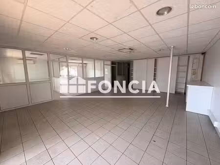 local commercial 204m² à louer 2658.87 - mont-de-marsan 40000