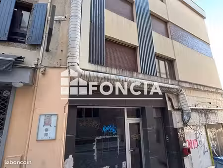 local commercial 37m² à louer 300 - mont-de-marsan 40000