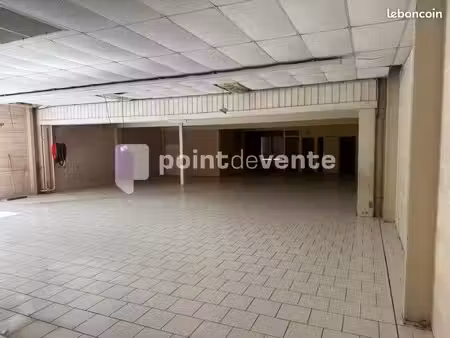 local commercial 1 121 m²