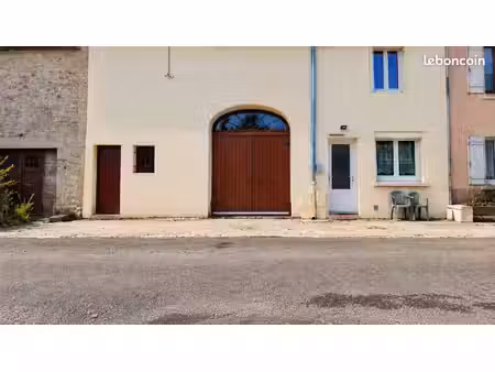 maison 111 m² – 8 pièces – maisod (39)