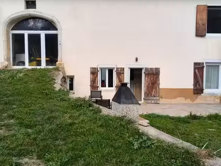 maison mitoyenne avec grand terrain