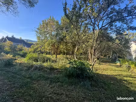 terrain 2451 m² perrigny