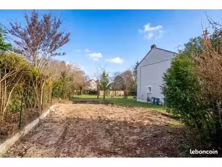 terrain à bâtir 360 m² – tours nord – rue des bordiers