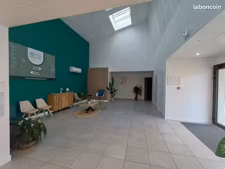 location local professionnel 20m2