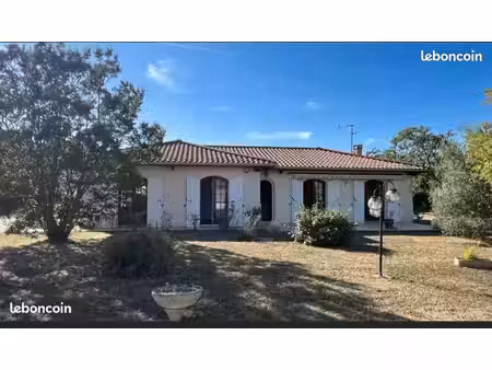 maison traditionnelle de plein pied 106m2