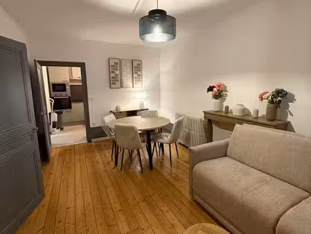 appartement t2 rénové de 48 m² au centre-ville de dole