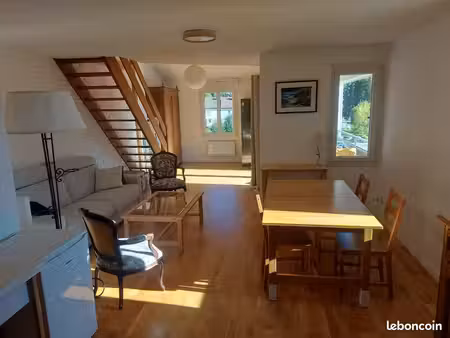 t3 duplex lumineux - 79 m² (plus mezzanine) - centre-village bois-d'amont (39220)
