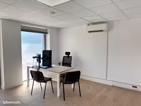 castanet-tolosan bureau professionnel 15 m² équipé