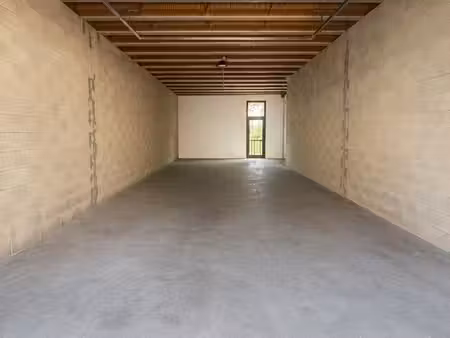 local d’activité / stockage de 63 m² – castanet-tolosan