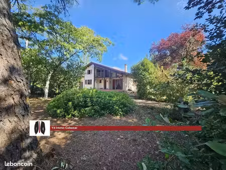 propriété 4 pièces 142 m²
