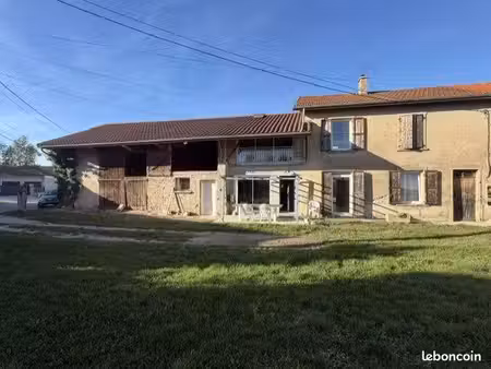 propriété 6 pièces 145 m²