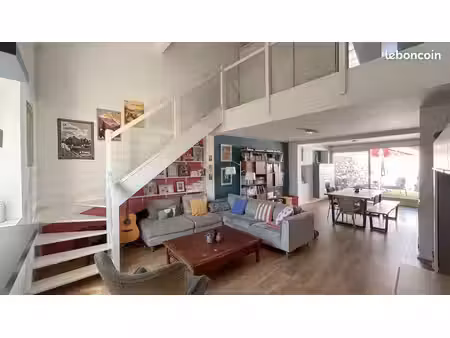 t4 duplex atypique avec terrasse voiron criel