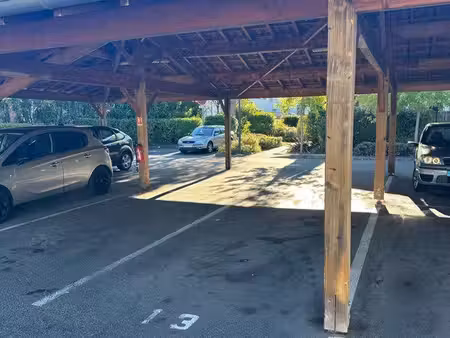 location de parking couverte