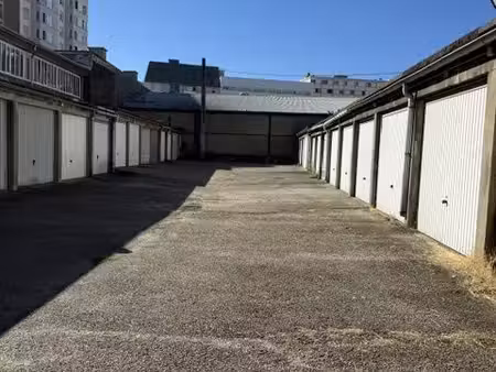 parking/box 15 m² saint-étienne