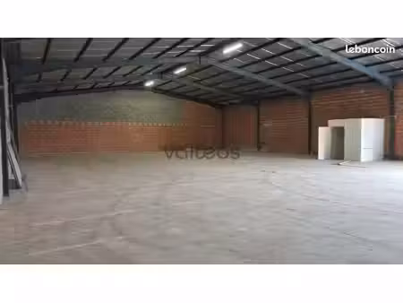 local d'activite 590 m² beauzelle