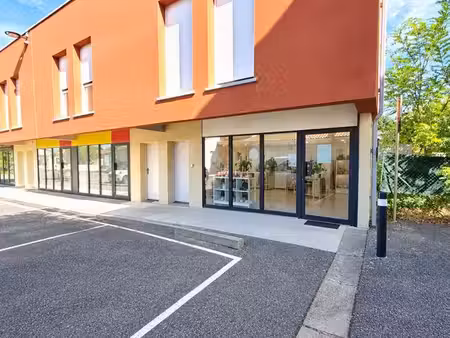 local commercial- le vernet 31810