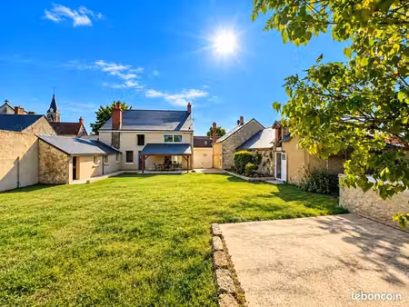 maison 9 pièces 220 m²