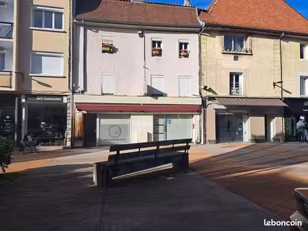 immeuble 9 pièces 170 m²