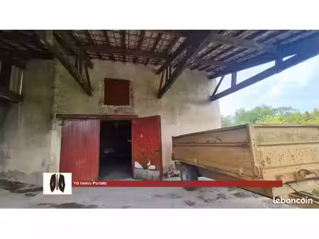 maison 5 pièces 460 m²