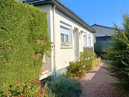 maison familiale et dépendance