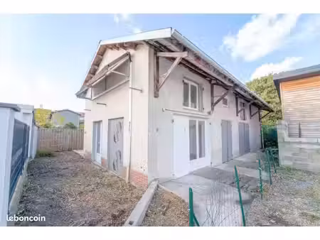 maison de ville 2 pièces 100 m²